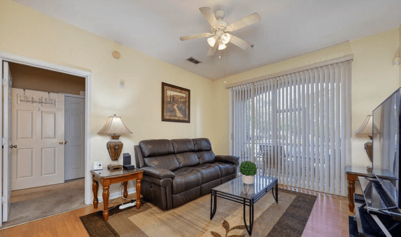 Jacksonville Single Room: 7990 baymeadows rd E