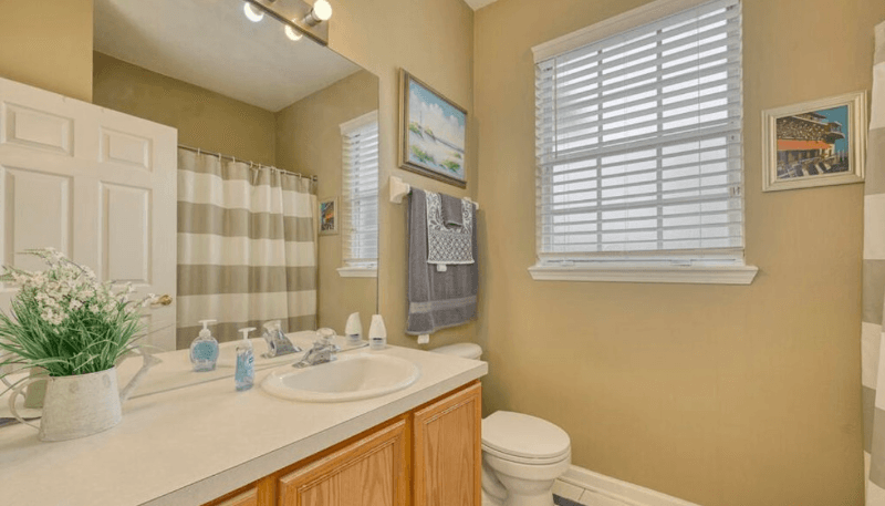 Jacksonville Single Room: 7990 baymeadows rd E