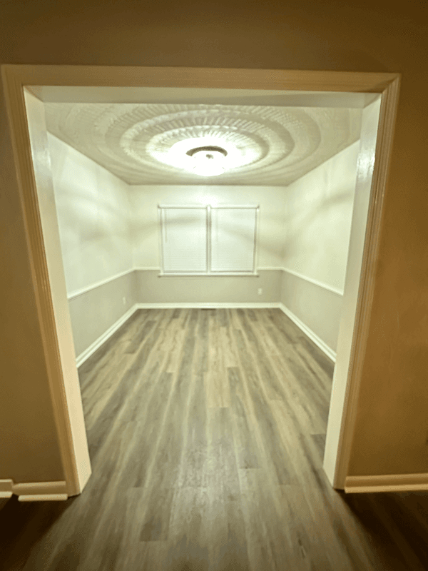 CHESAPEAKE House: 508 CROWN CRESCENT