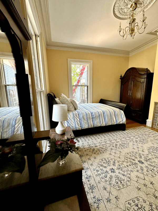 East Boothbay House: 236 Ocean Point Rd