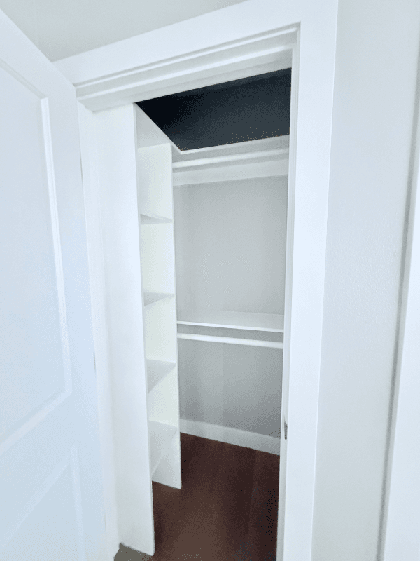 Los Angeles Single Room: 1265 E Adams Boulvedard