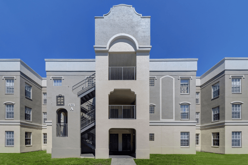 St Petersburg Apartment: 4301 28th ST N