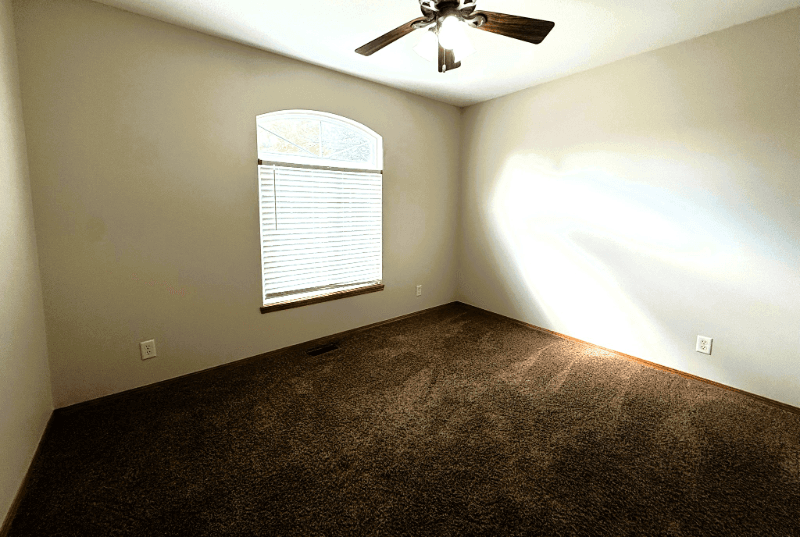 Andover House: 340 N Pitchers Court