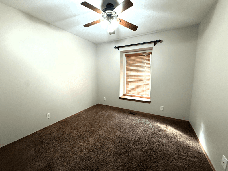 Andover House: 340 N Pitchers Court