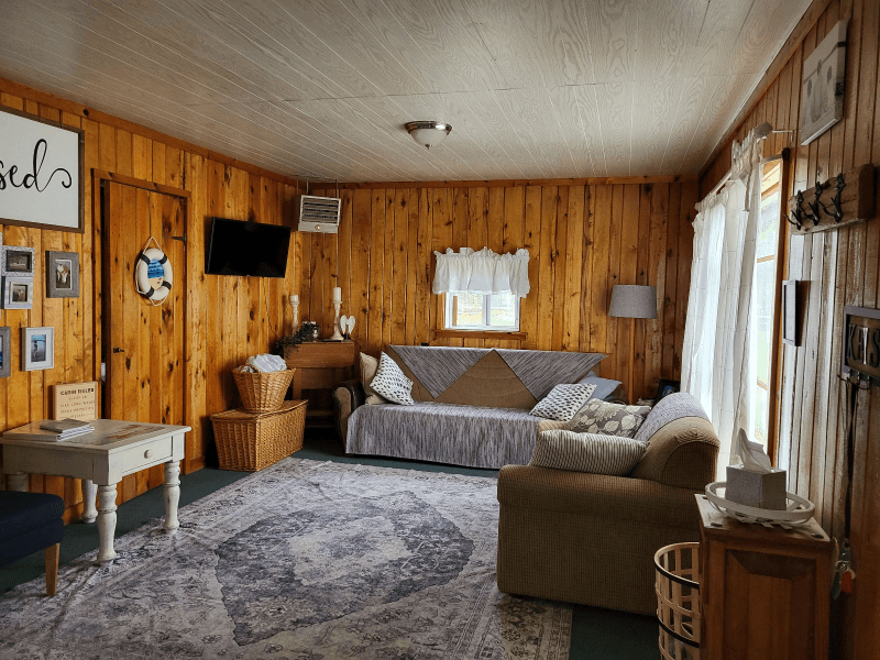 Bellaire House: 293 Sumac Ln.