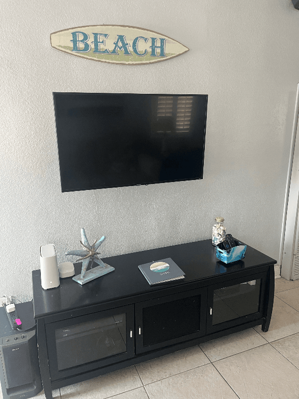 Newport beach Condo: 130 47 th st