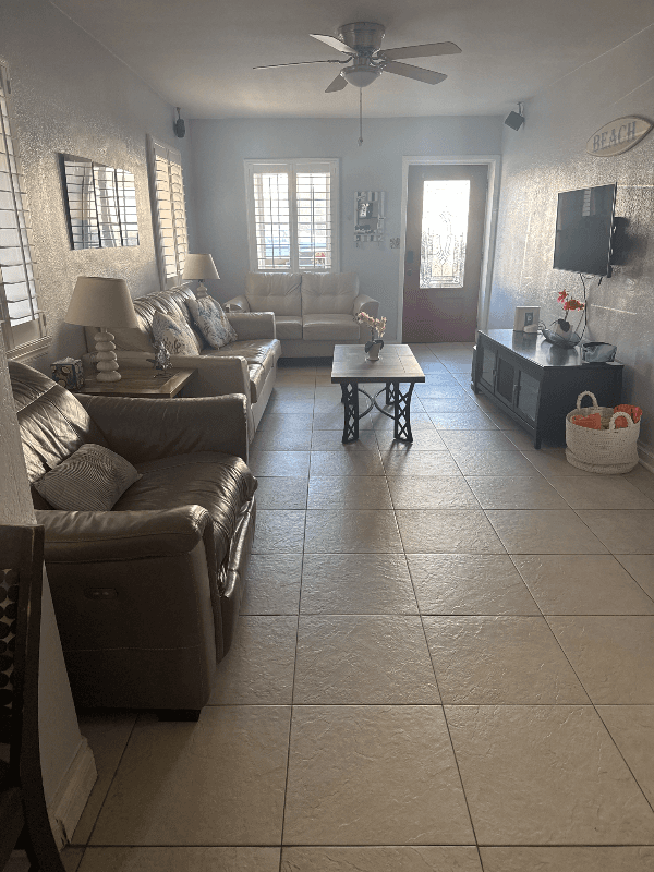 Newport beach Condo: 130 47 th st