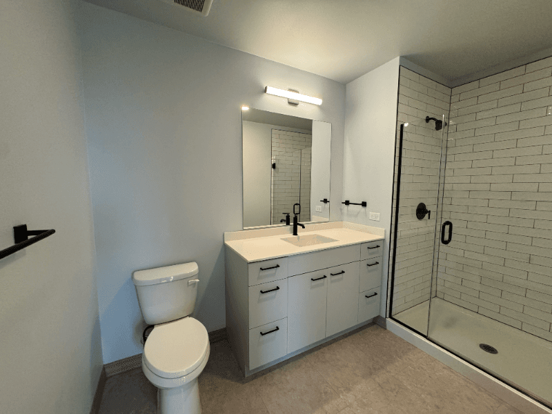 Chicago Condo: 2131 N Elston