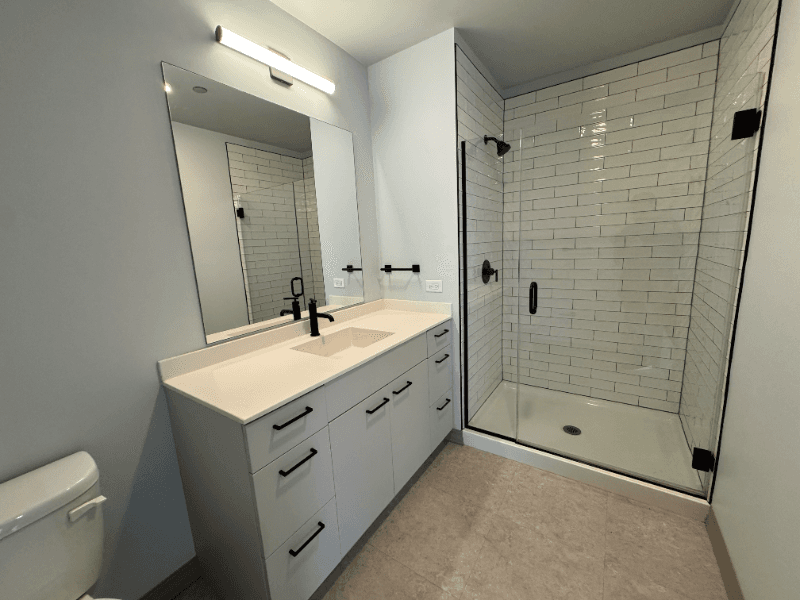 Chicago Condo: 2131 N Elston