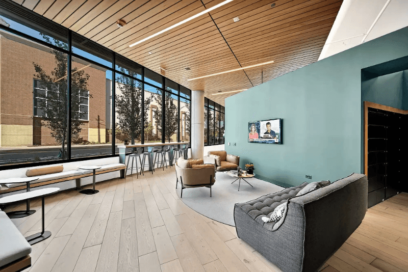Chicago Condo: 2131 N Elston