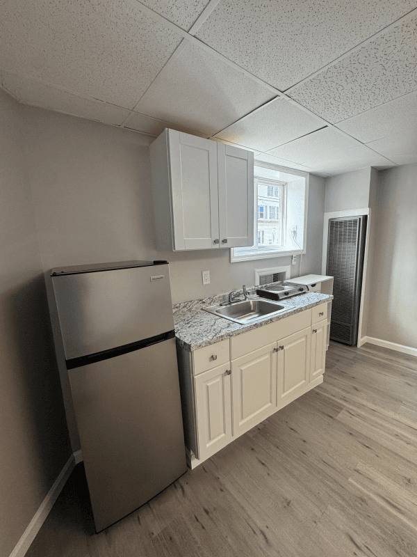 South River Apartment: 79 Whitehead Ave