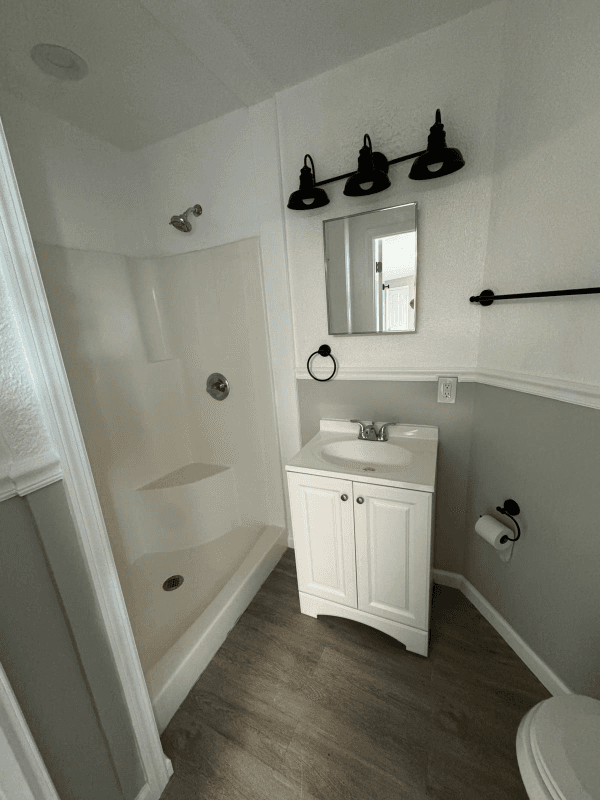 South River Apartment: 79 Whitehead Ave