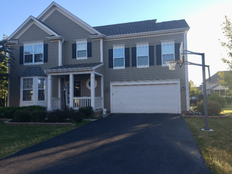 Dublin House: 7619 Mill Springs Dr
