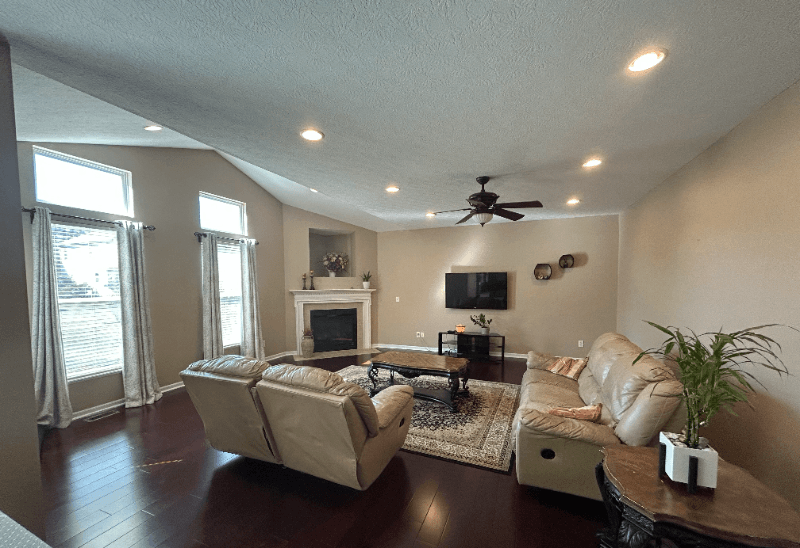 Dublin House: 7619 Mill Springs Dr