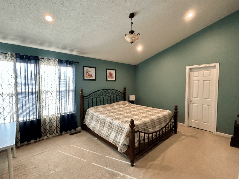 Dublin House: 7619 Mill Springs Dr