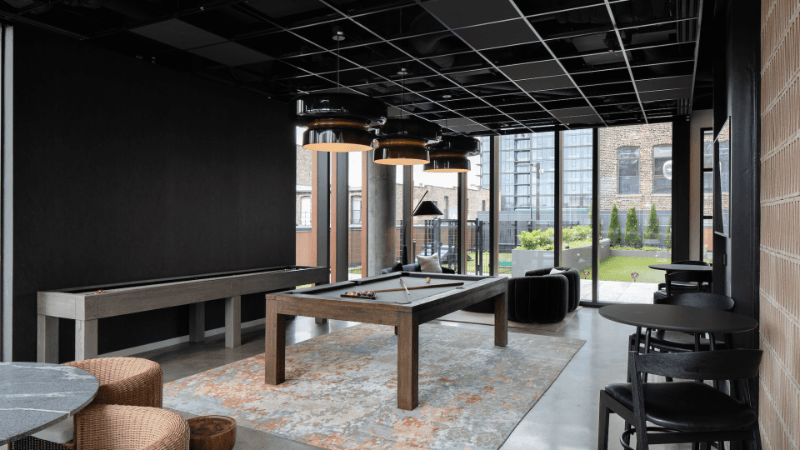 Chicago Condo: 144 N Aberdeen