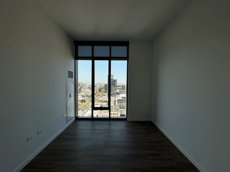 Chicago Condo: 144 N Aberdeen