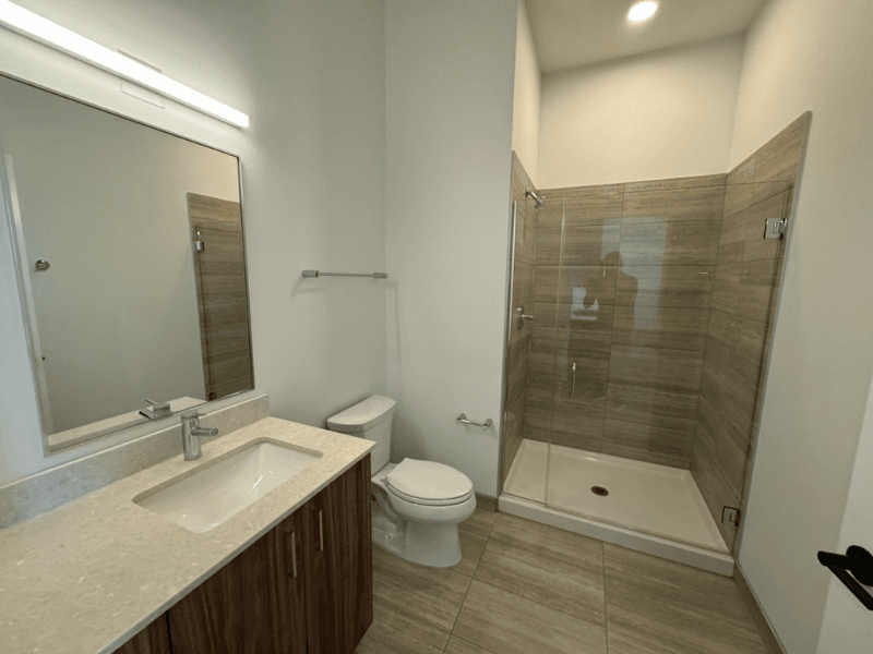 Chicago Condo: 144 N Aberdeen