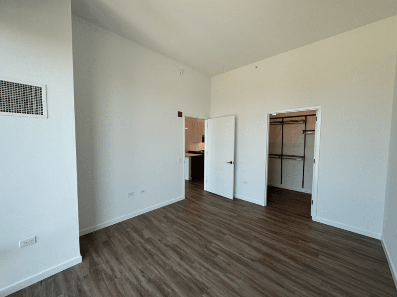 Chicago Condo: 144 N Aberdeen