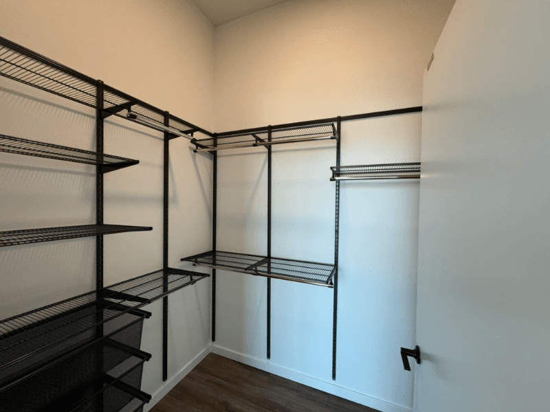Chicago Condo: 144 N Aberdeen