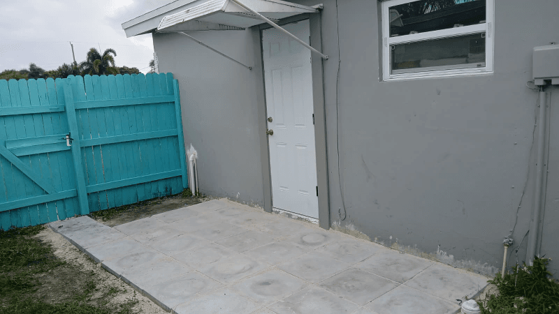 hollyood Single Room: 6501 scott st
