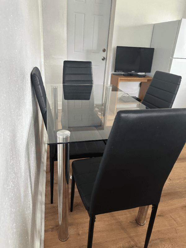 hollyood Single Room: 6501 scott st
