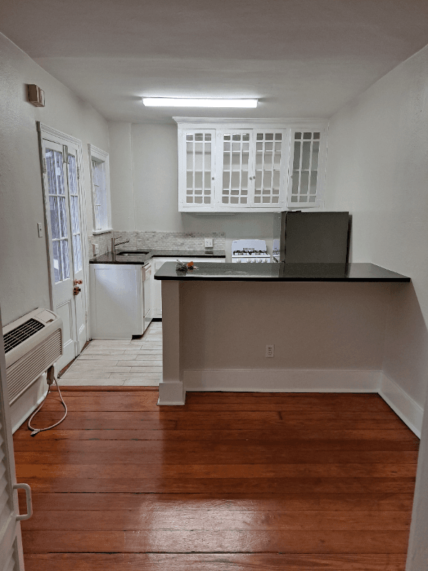 New Orleans Apartment: 514 Madison Street