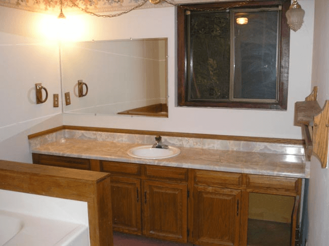 SPOKANE House: 3912 E HARTSON AVE