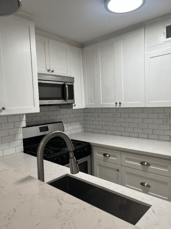Los Angeles Apartment: 11669 Chenault St