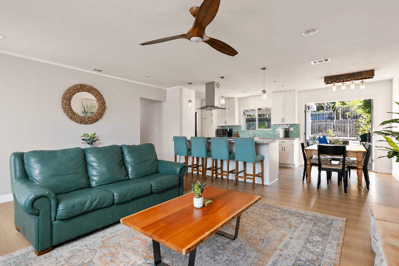 Encinitas Townhome: 1123 Balour Dr