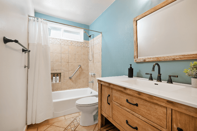 Encinitas Townhome: 1123 Balour Dr