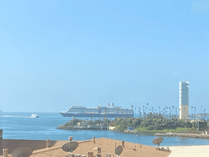 Long Beach Condo: 1030 E Ocean Blv