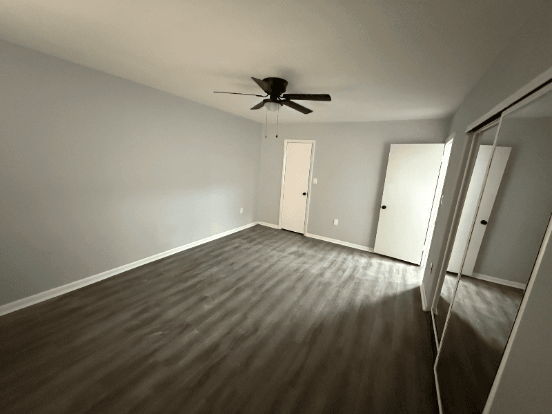 Suitland Condo: 3843 Saint Barnabas Rd
