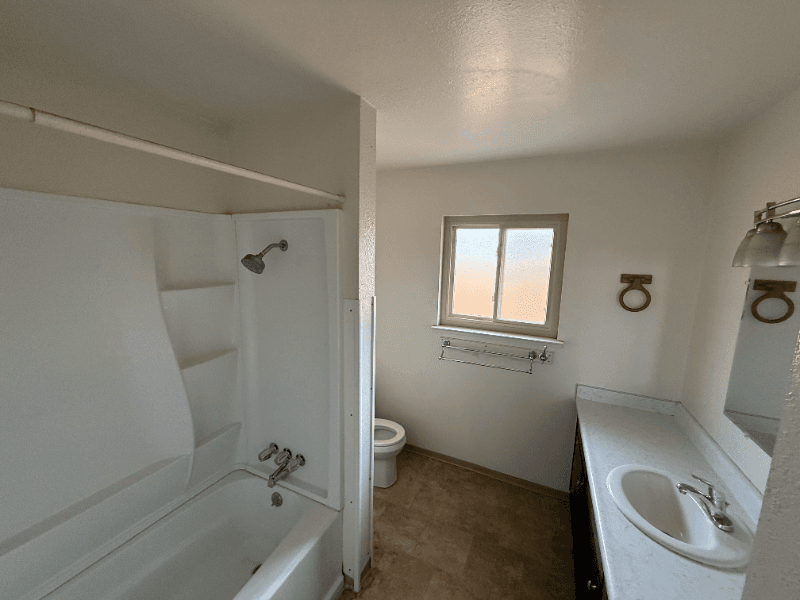 Orland Apartment: 1226 East Street