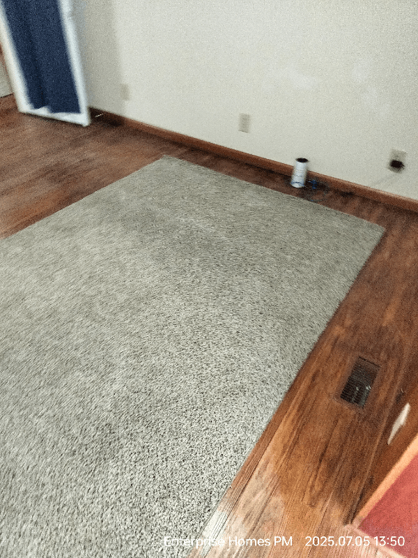 West Lafayette House: 424B Dodge St