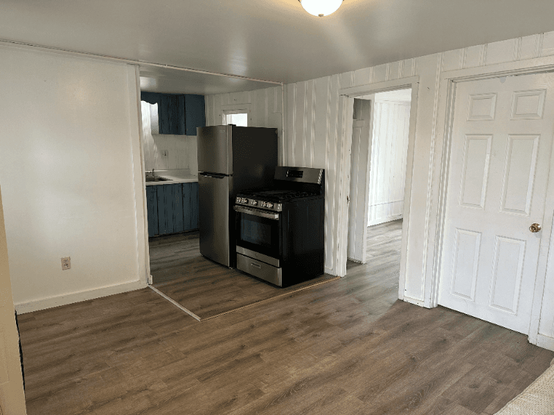 Hampton Apartment: 17 M Street
