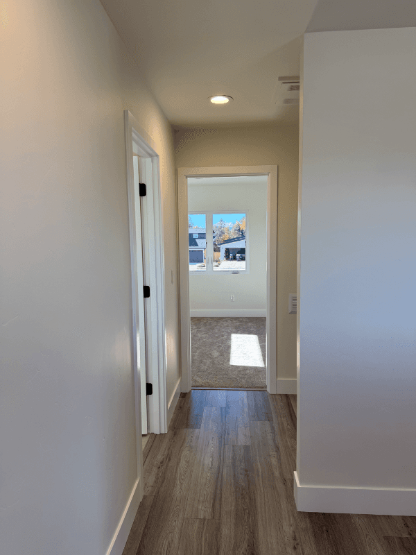 Bend Multiplex: 20513 SE Dorset Pl