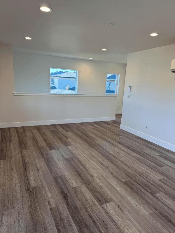 Bend Multiplex: 20513 SE Dorset Pl