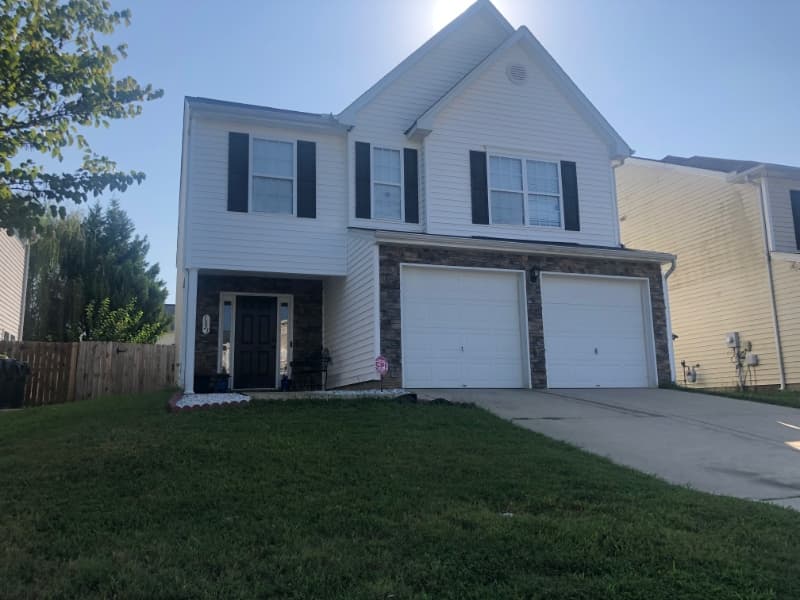 Raleigh House: 1621 Brown Owl Dr