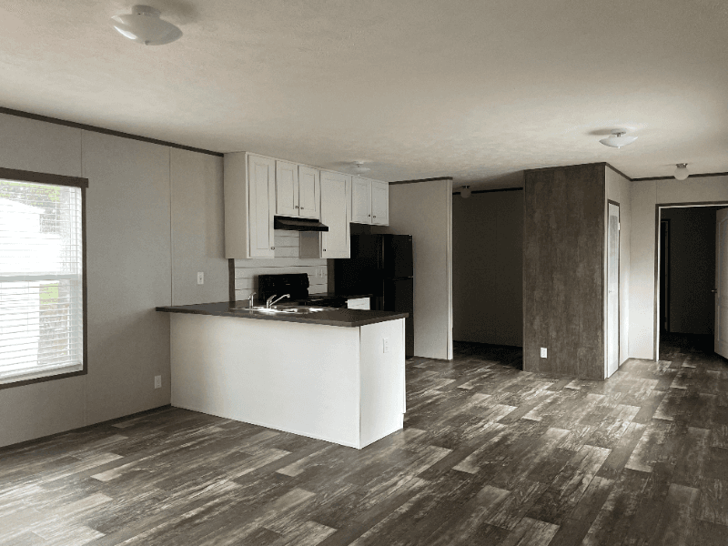 Madison House: 1000 Pine Tree Cir