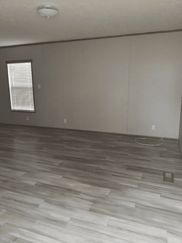 Madison House: 1000 Pine Tree Cir