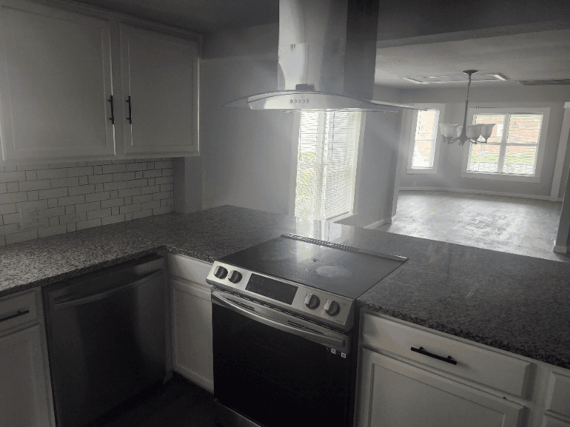 Sherman Apartment: 601 North Grand Avenue