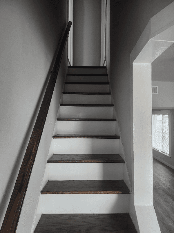 Sherman Apartment: 601 North Grand Avenue