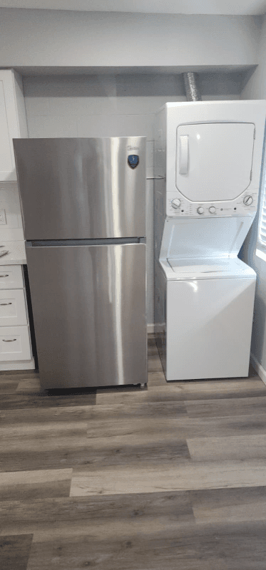 Madera Apartment: 117 S. K St