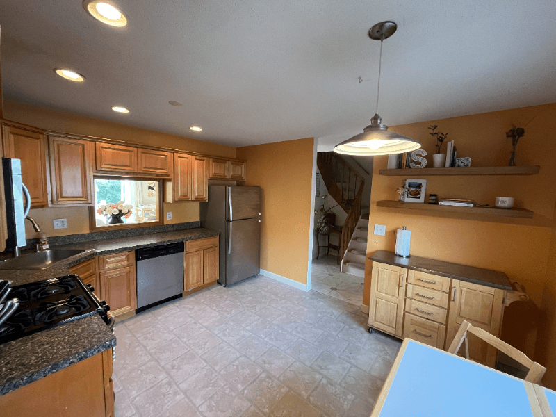 Newington Condo: 62 Fox Run Court