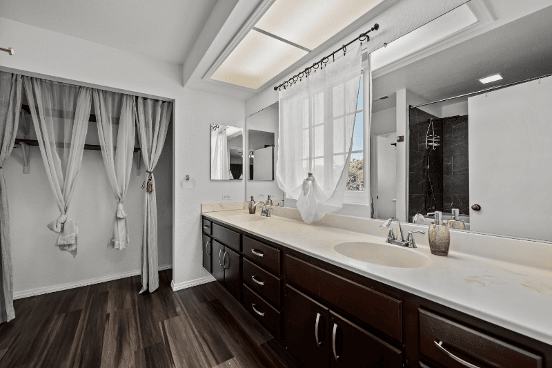 Escondido House: 1298 Rachel Circle