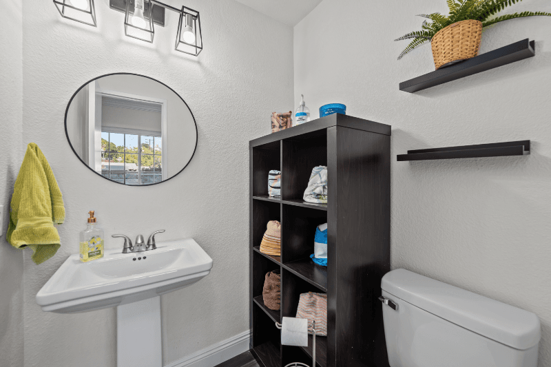 Escondido House: 1298 Rachel Circle