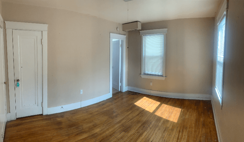 Webster Apartment: 2 North Main St, #1L