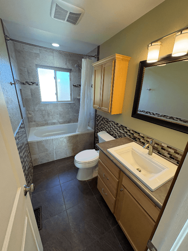 Littleton House: 5543 S. Moore St.