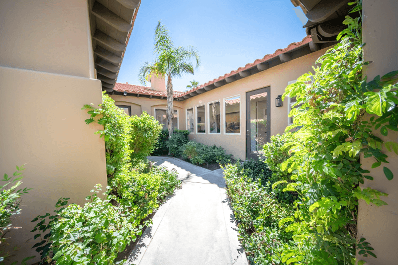 La Quinta House: 80305 Cedar Crest